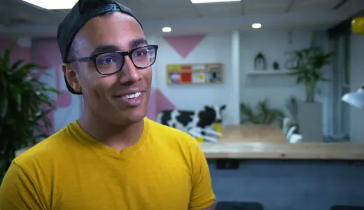 How to become a graphic designer