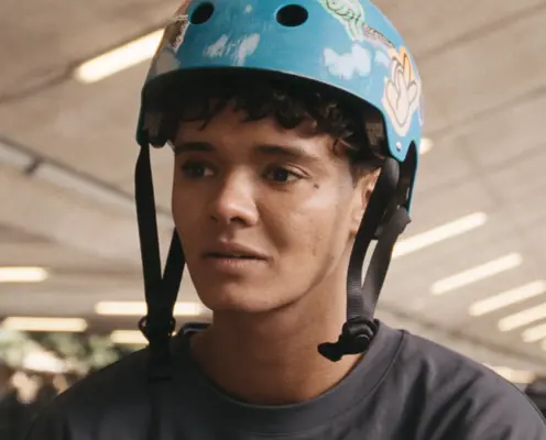 5 tips for using social media to make decisions about managing your money